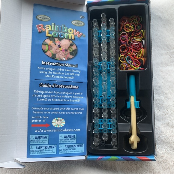 SOLD - Rainbow Loom crafting kit - Picture 2 of 3